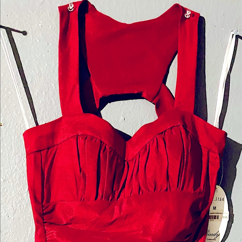 RED SATIN CREPE SHORT PARTY DRESS